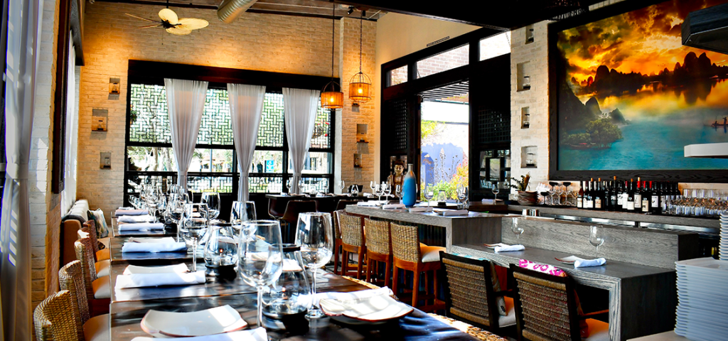 Newport Beach full restaurant photo